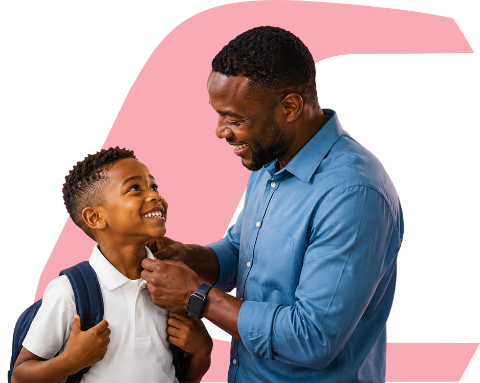 Père et fils heureux et prêts pour la rentrée des classes